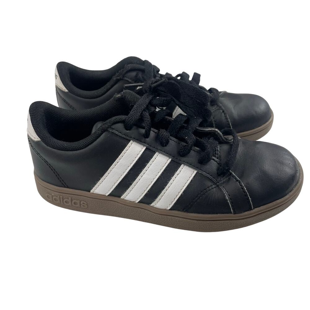 Adidas Classic Three Stripe Lace Up Black White Sneaker Boys 1 AS IS